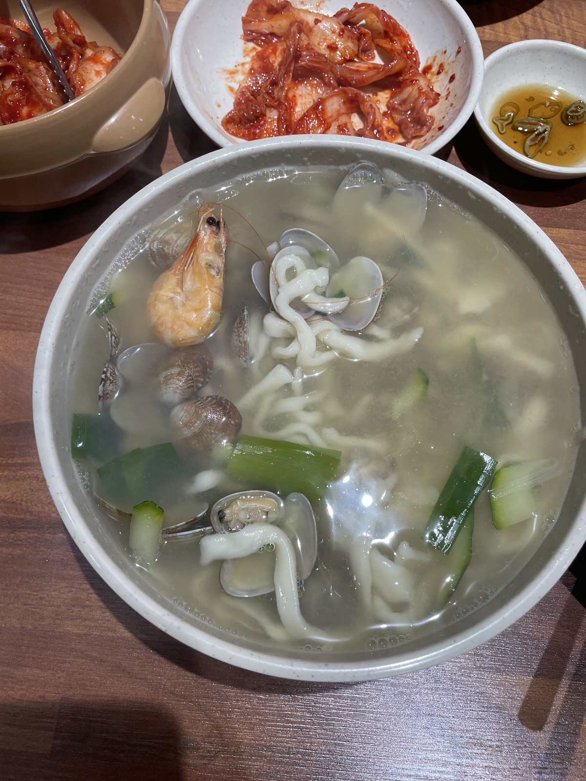 Clam Kalguksu
