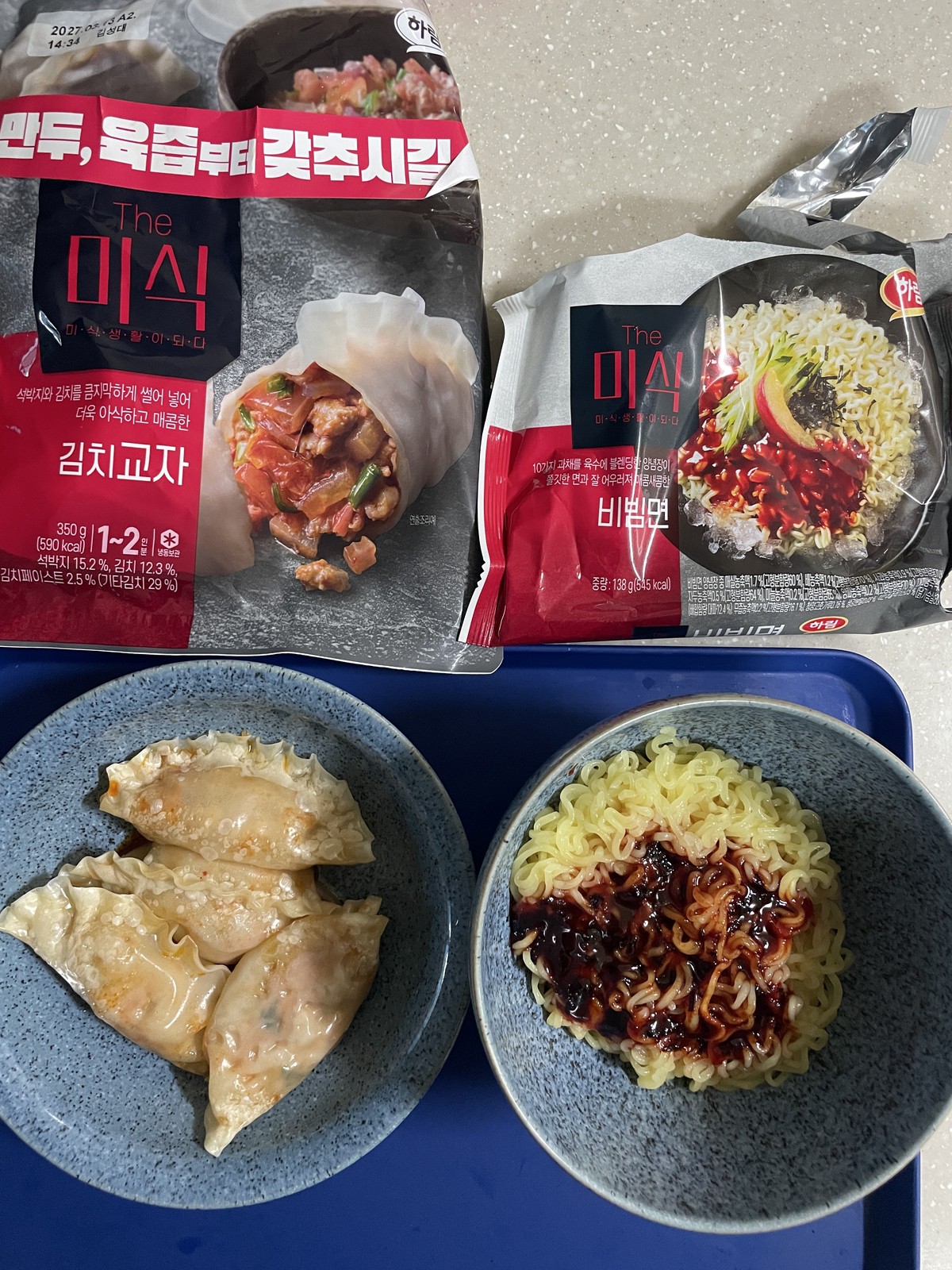 Misik Bibimmyeon and Kimchi Mandu